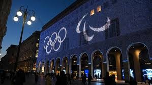 F1中国大奖赛冲刺赛：汉密尔顿夺冠拿下法拉利首胜