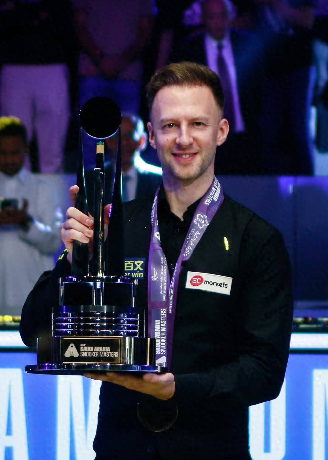 她的情况引 她的情况引