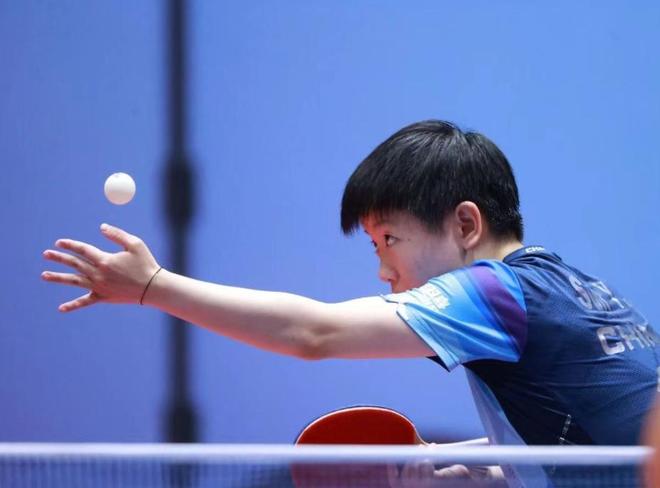 罗纳在主场 罗纳在主场